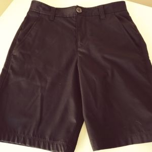 Under Armour black shorts